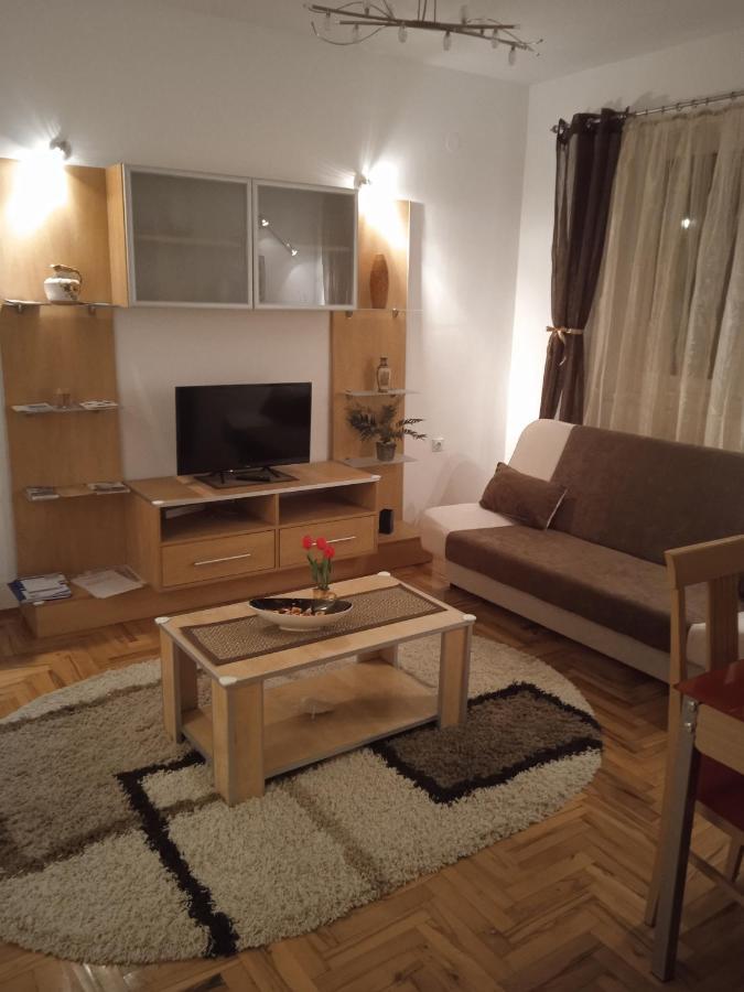 Dora Apartman Palić Exteriör bild